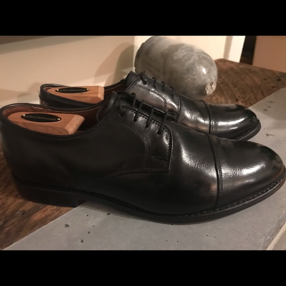 allen edmonds riverside